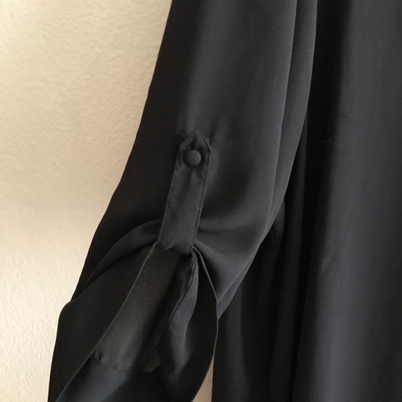 Torrid | Black Key Hole Front Blouse - Picture 4 of 6